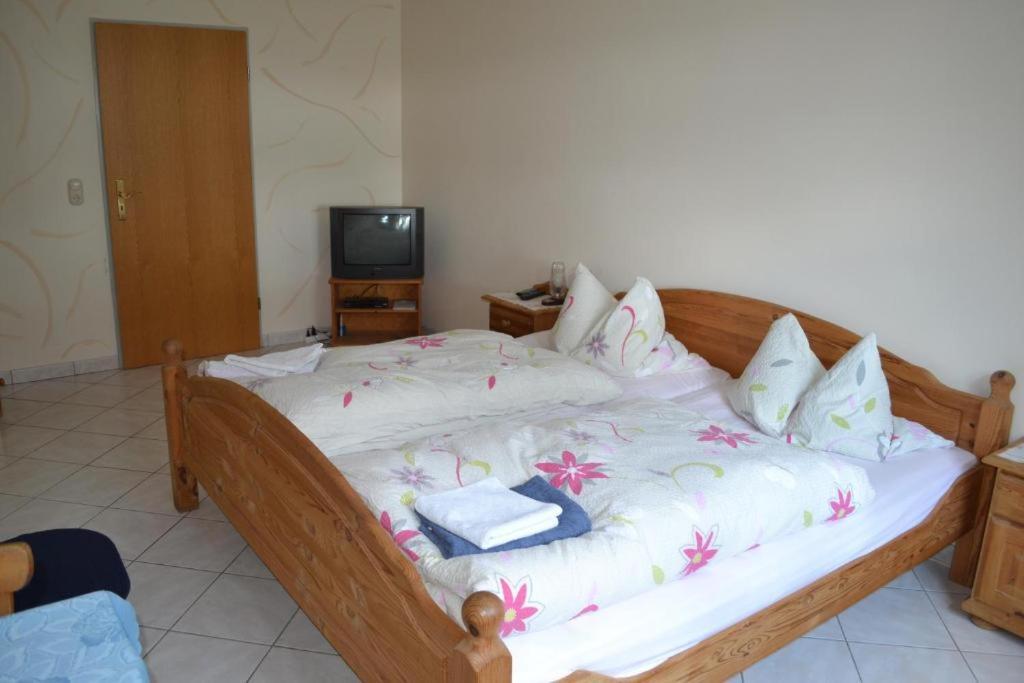 Birkengaststaette Hotel Wittmund Ngoại thất bức ảnh